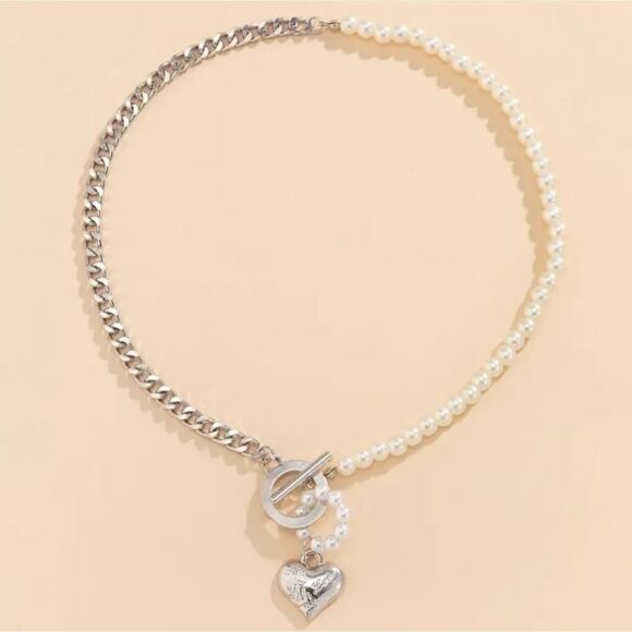 Pearl Necklace with Toggle Clasp Heart Link Chain Choker Pearl Jewelry - Picture 3 of 11